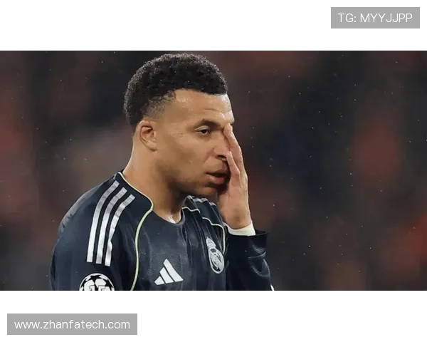 记者：姆巴佩今日将与队友合练，可能出战里尔但会保持谨慎